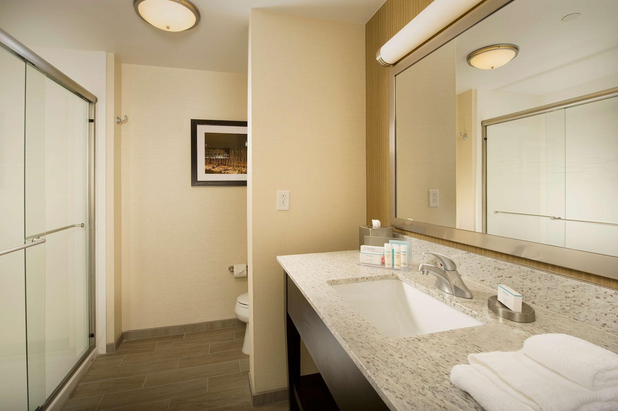 Hampton Inn & Suites Baltimore/Woodlawn Екстериор снимка