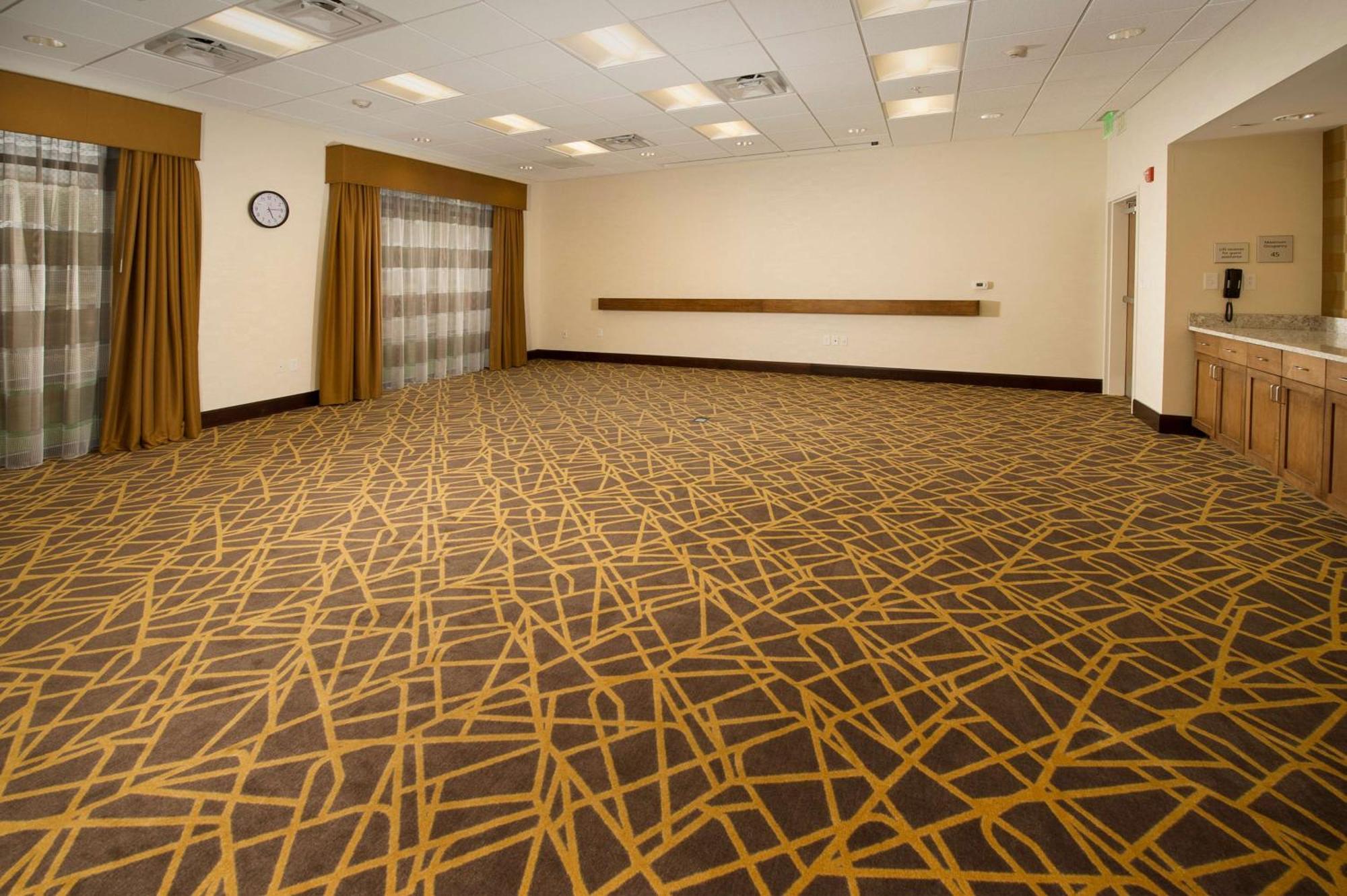 Hampton Inn & Suites Baltimore/Woodlawn Екстериор снимка